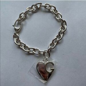 Gucci nwt  heart bracelet